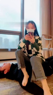 【子衿S】艺校女神诱惑师兄做狗【续集】 bf21943