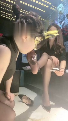 【虞姬】黑丝脚喂食女奴 bf18867