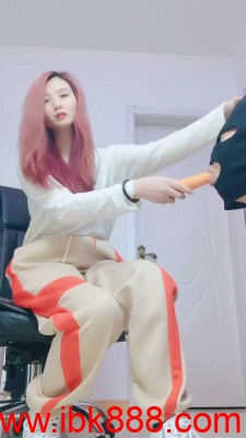 【lisa宝宝】运动女神高帮黑丝调狗 bf23483