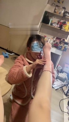 【橘子没熟】强制母畜舔脏鞋/舔发黄内裤/磕头【完整版】bf21963