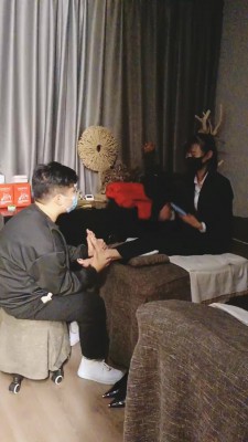 【美娜格格】会所开发技师舔脚【双视角版】 bf23307_HD绳艺资源