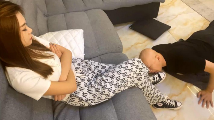 【W.K.T】—对“舔狗”的恩赐 YC-221114-2