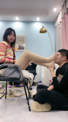 【ccyouer】高贵女儿调兄弟狗 bf22520