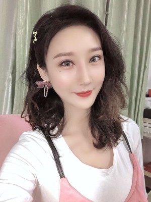 『奴隶岛』—〔Magic︱Mirror 魔镜少女〕—影姬的初次踩踏课程 MM-220403