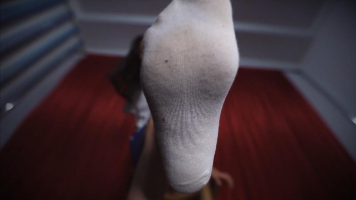 『奴隶岛』—灵灵脚下渺小低贱的你POV k754361564-230312