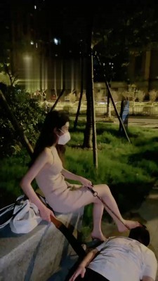 【莫莉】模特S户外抓住偷拍狗 bf17495