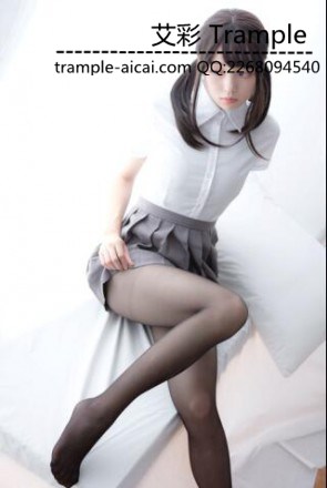 超美小萝莉-手撕黑丝袜秀美足