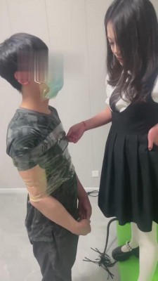 【逗逗】工厂小妹羞辱黑心中介 bf15642