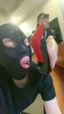 【甜依】ol高跟裸足狂舔 bf22538