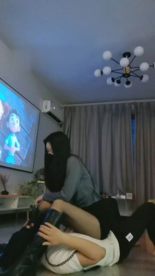 【猫神大人】长靴黑丝御姐暴力鞭打 bf17482