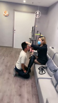 【酒神大人】侏儒下跪做狗奴 bf18737