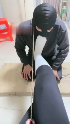 【杭州CC】小白鞋白袜踩头辱奴 bf19264