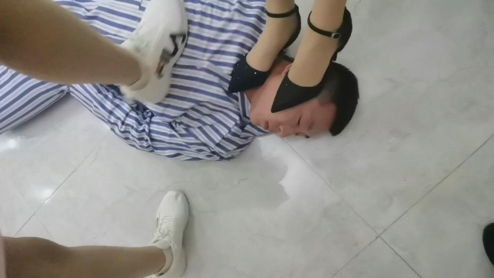 两位医护美女虐踩人 YC-220128-6_HD绳艺资源