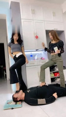 【麋鹿银儿】女神双胞胎姐妹极致重度-踩踏/深喉 bf22249