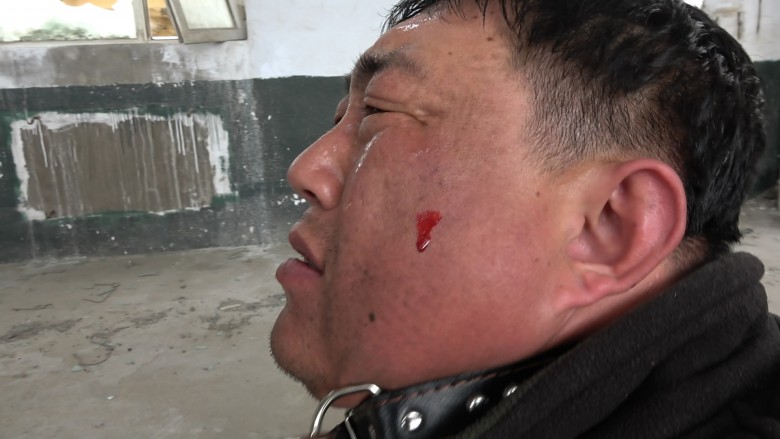 废弃工厂暴打羞辱欠债肥狗