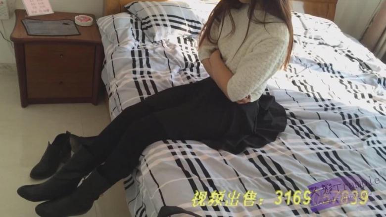 【绝对典藏】双人互闻长靴内的秘密，脚尖的到底是什么？