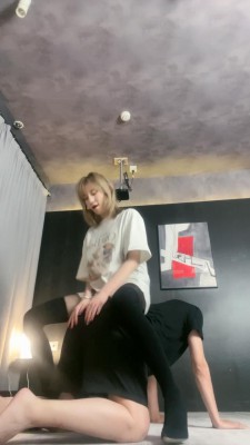 【禾HE】御姐高跟重度踢裆 bf12032