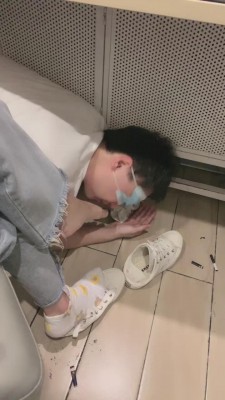 【宝爷】网吧公开让狗伺候 bf15135