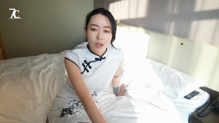 7C 闷死纹身丝袜女_HD绳艺资源