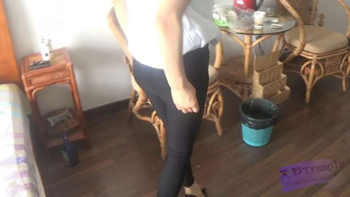 燕子女主骑马坐脸窒息