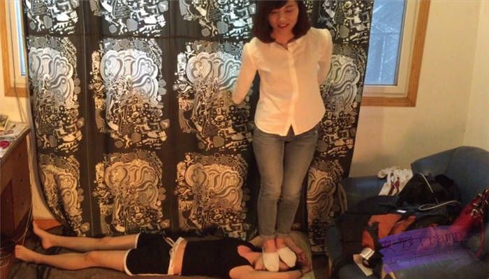 原味棉襪全體重長時間賤踩女m！