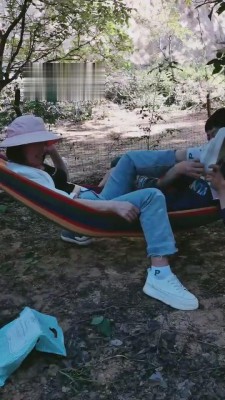 【君舞女王】野外让狗奴伺候【上】 bf12015