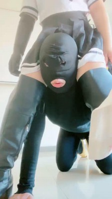 【佳琪绳艺导师】学生朱长靴踢裆训狗舔脚 bf22570_HD绳艺资源