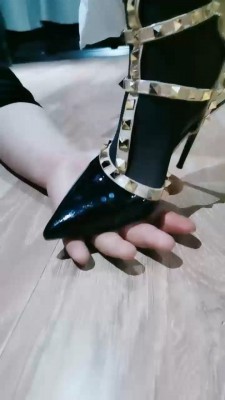 【甜桃】各种鞋子踩虐强迫舔 bf22054