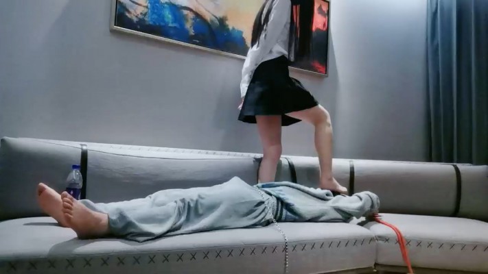 【猫神大人】学院御姐风全体重踩踏 bf22891