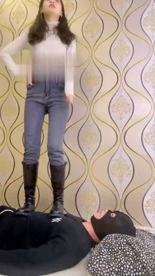 【冷鸢大大】长靴白袜全体重踩踏 bf22176