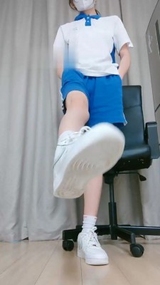 【高难度挑战美学】学生服空姐一号踩面包 bf18122_HD绳艺资源