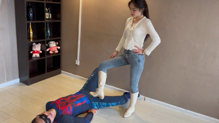 【蛋碎娇娃】『超S·联盟』白靴少女直播废掉色狼 YC-220408