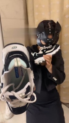 【橘子没熟】强迫闺蜜吃自己的白袜 bf18898