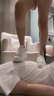 【路子】小白鞋棉袜羞辱地毯 bf15462