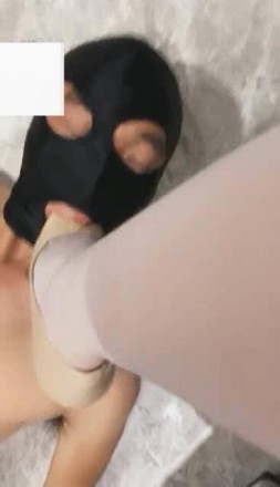 ViVi,调教小处男