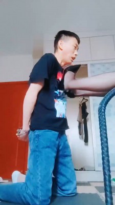 【魅影女神】高跟鞋踩虐【续集】 bf18846