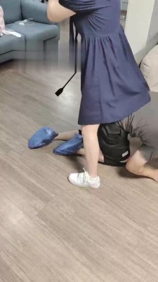 【欣欣】小白鞋原味白袜气味羞辱 bf18423_HD绳艺资源