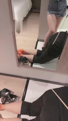 【不期而遇】藤条抽哭母畜 bf15341