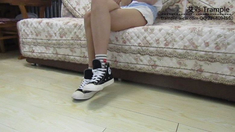 帆布鞋下的脚垫子_HD绳艺资源