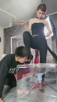 【妮可】新型刑椅试用小鲜肉 bf15163