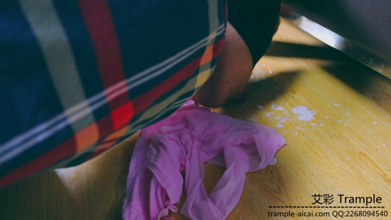 落云丝袜酸奶玩弄