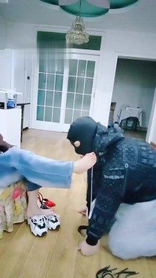 【柒柒女王】大学生狗爬过来求虐 bf19493