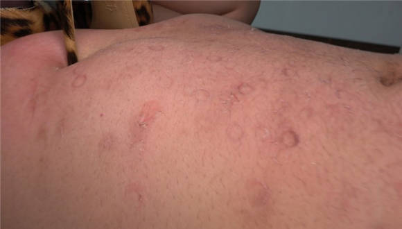 【冷柔】豹纹高跟连续超狠踩踏20分钟