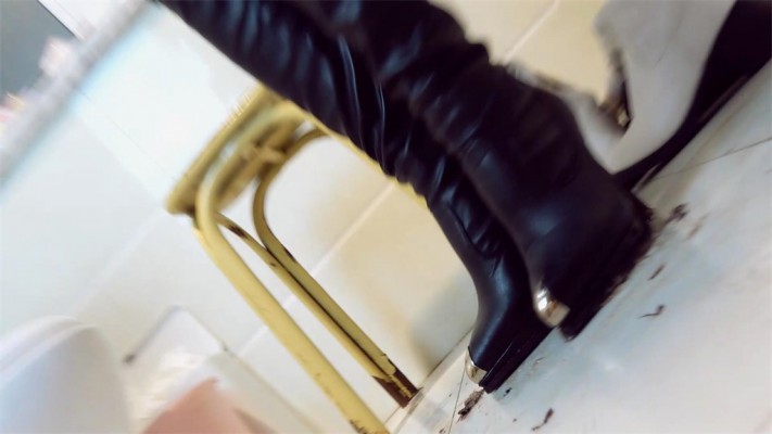 【婧児小主】晓G长靴处决碾踩蟋蟀 碾碎你们的躯体在我长靴之下！ 下集 YC-220312-5