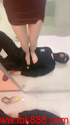 【ccyouer】沉浸式高跟踩踏舔脚 bf23593