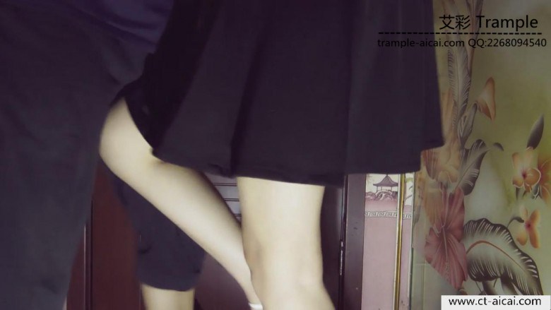 【女子防身术】美腿裙装美女详细讲解防狼术膝顶角度好  G-181019-2