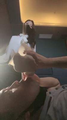 【七月大人】私人影院长靴肉丝恋足调 bf19187