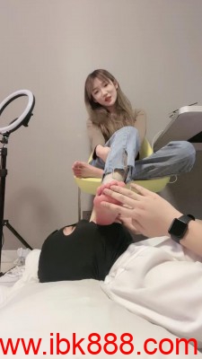 【精神小妹】舔脚专场 bf23525