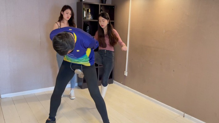 【蛋碎娇娃】『超S·联盟』怒惩夜跑搭讪男 YC-220915-2