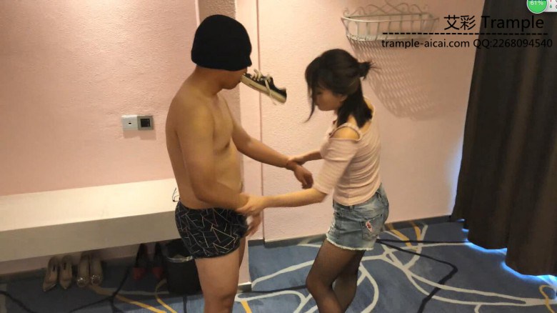 《湘香女王》皮靴网袜强迫调教